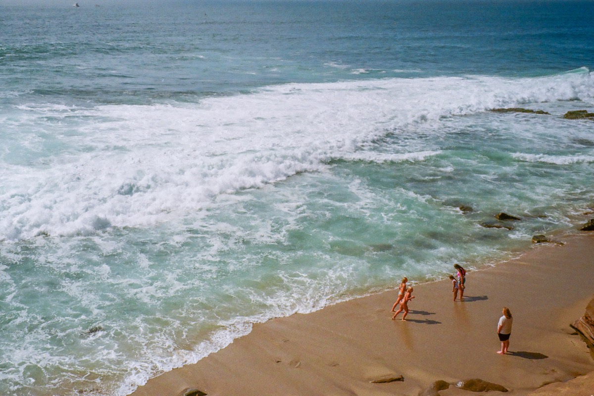 Film photograph 006277330022